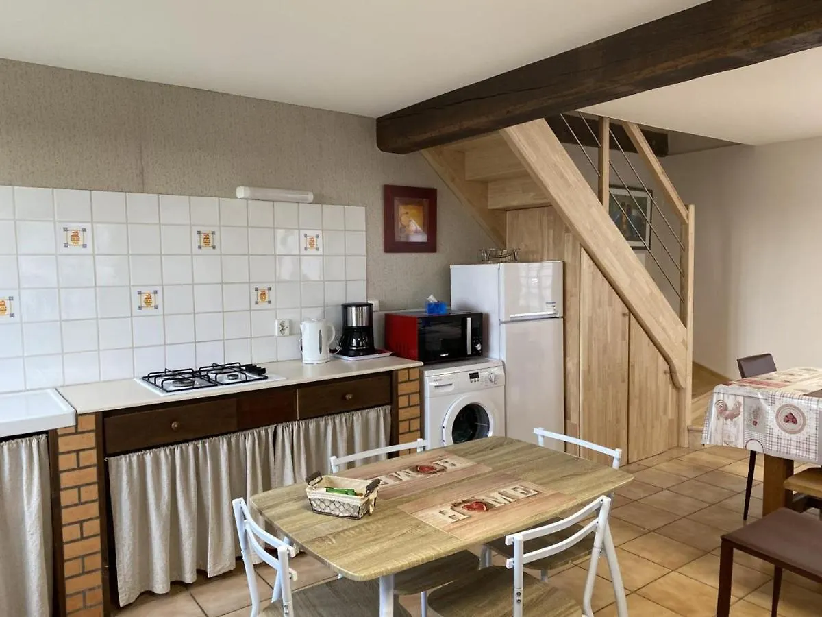 Gite Familial A La Ferme Avec Terrasse - Chevaux, Poneys, Proche Montlucon Et Thermes Neris Les Bains - Fr-1-489-430 Sauvagny